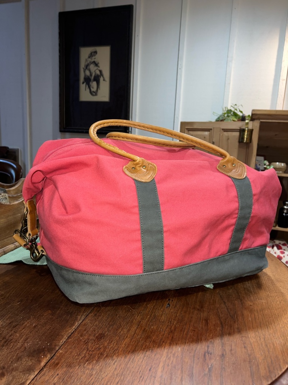L.L. Bean Boat & Tote Canvas Weekender Duffel - Picture 4 of 10
